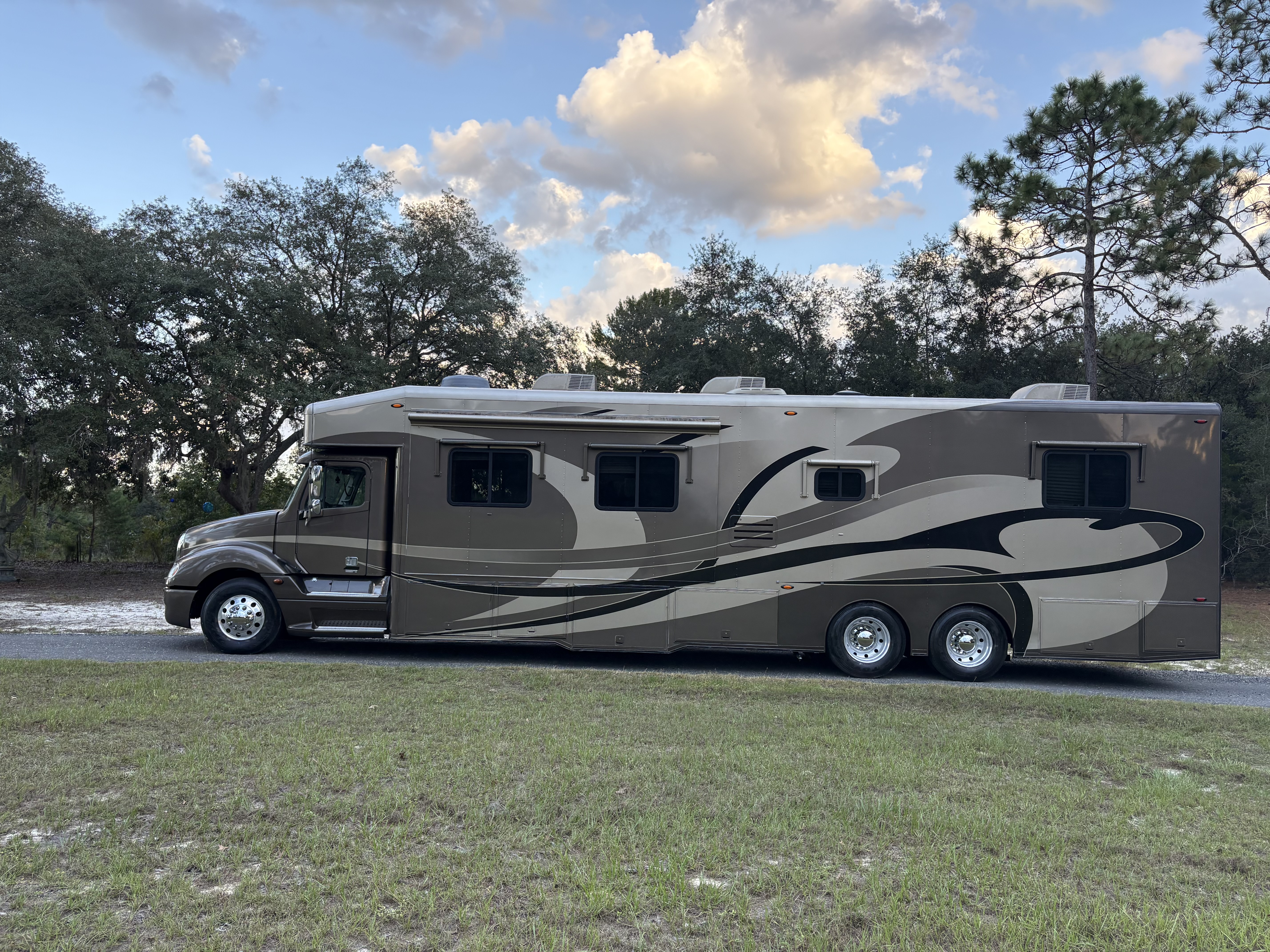 Used 2007 NRC 45' Motorcoach